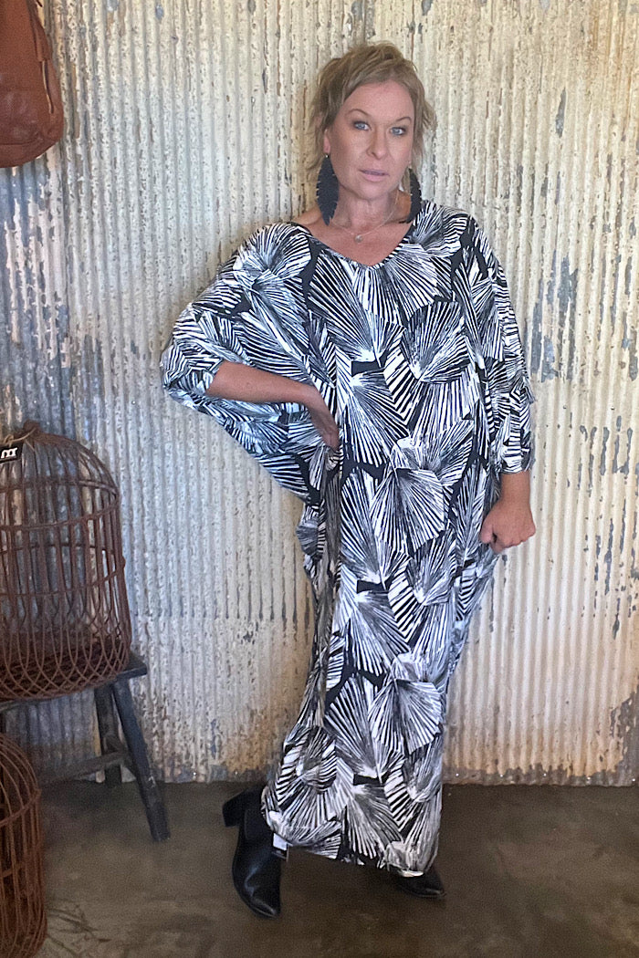 LONG SLEEVE MIRACLE MAXI DRESS - HUNTER PALM - FINAL CLEARANCE