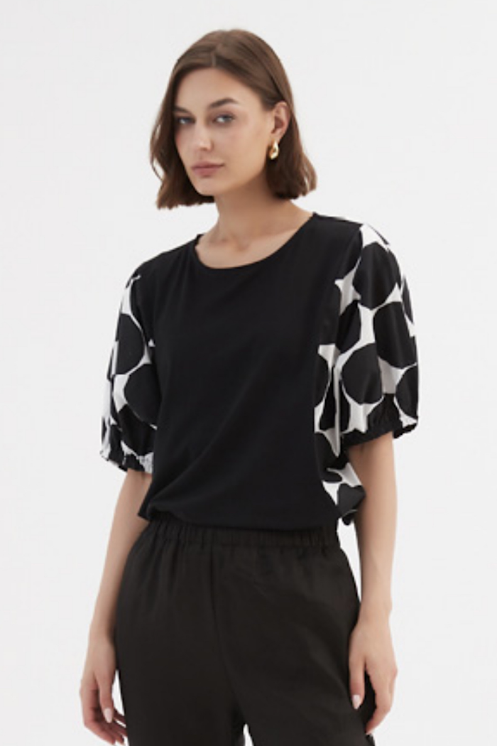 PUFF SLEEVE COMBI TEE - BLACK SPOT