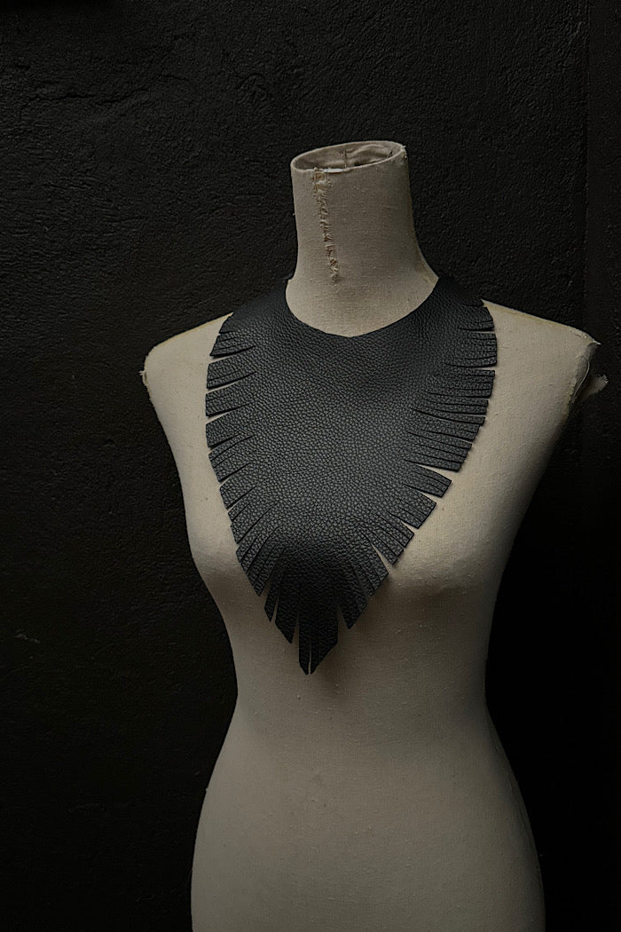 MICKELLOO “RUFFLED FEATHERS” NECKLACE - TEXTURED MATTE BLACK