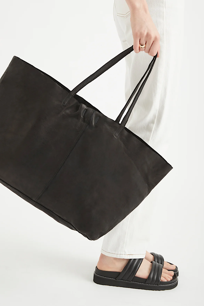 JUJU UNLINED LEATHER TOTE - BLACK