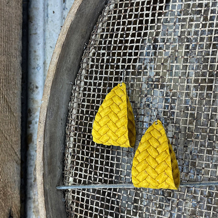 MICKELLOO AUDREY EARRINGS - MUSTARD HERRINGBONE