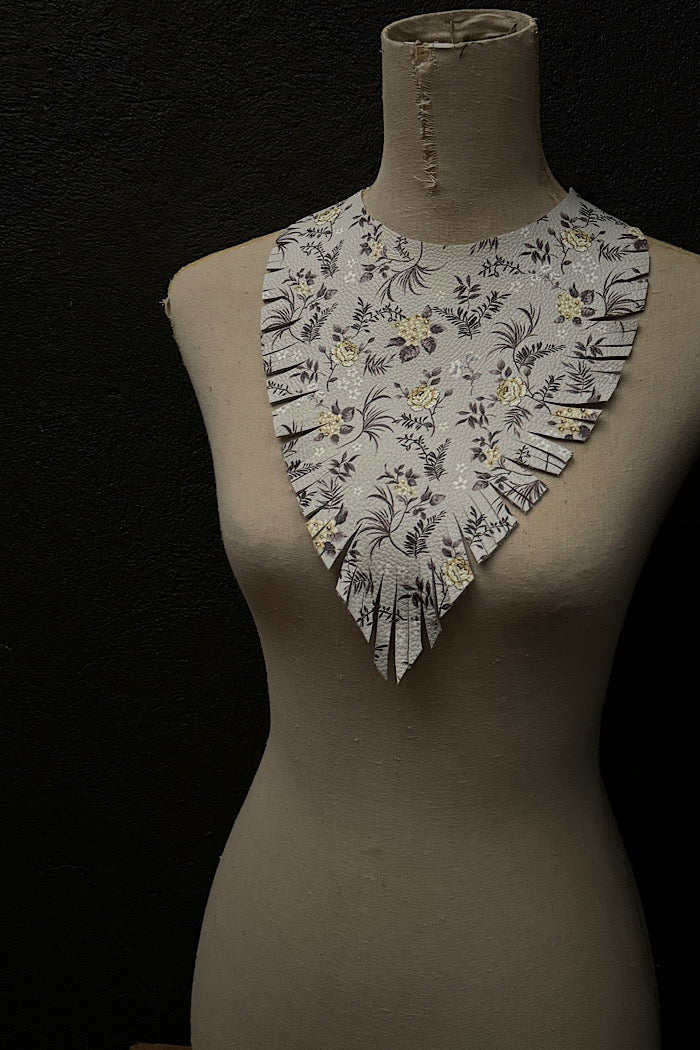 MICKELLOO “RUFFLED FEATHERS” NECKLACE - ENCHANTED GARDEN