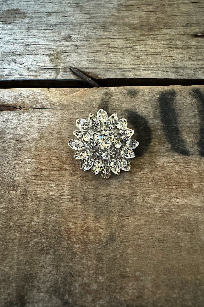 MINI FLOWER BROOCH