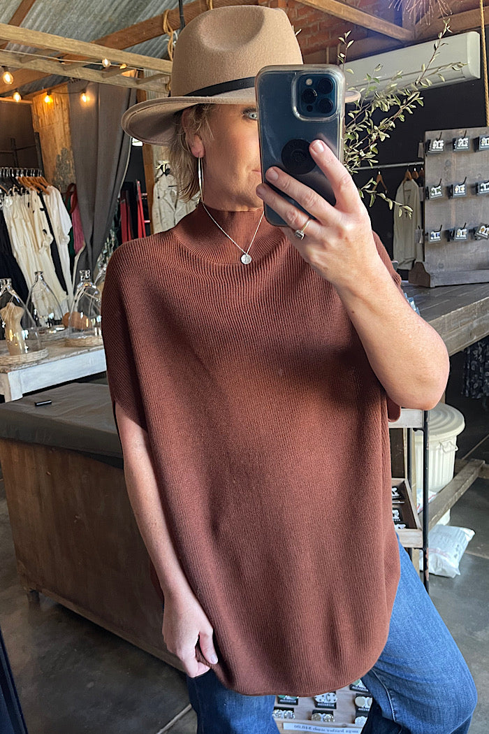 SLEEVELESS TUNIC - MOCHA