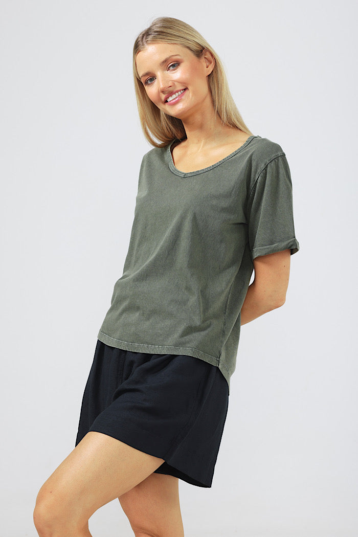 KASAI SHORT SLEEVED TEE - THYME - FINAL CLEARANCE