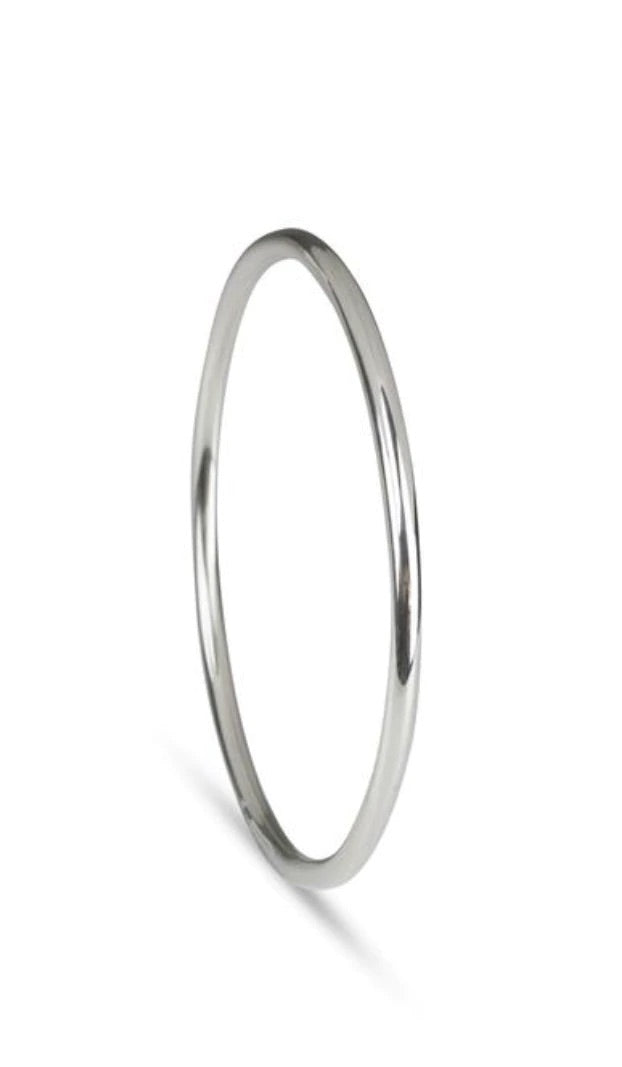 CLASSIC ROUND SILVER BANGLE