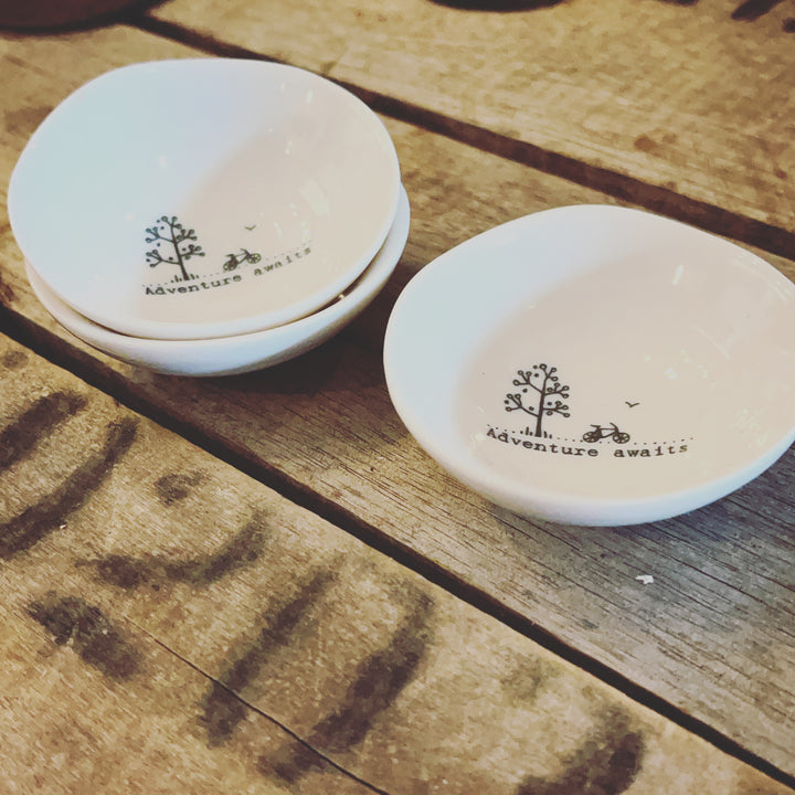 PORCELAIN MINI BOWL -  ADVENTURE AWAITS