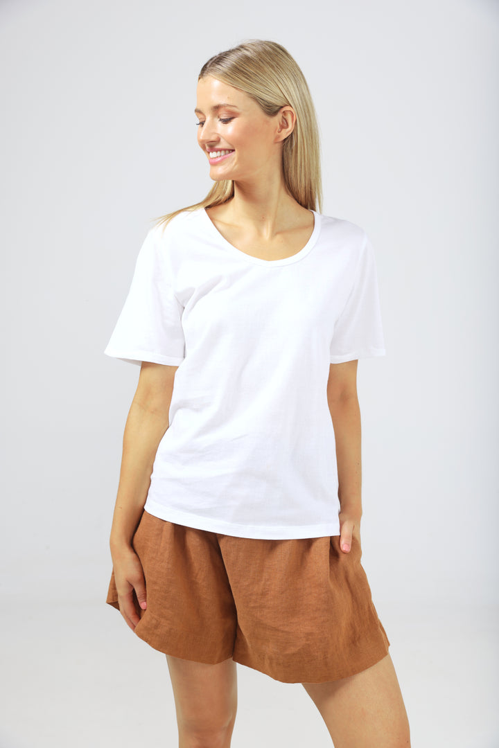 KASAI SHORT SLEEVED TEE - WHITE - FINAL CLEARANCE