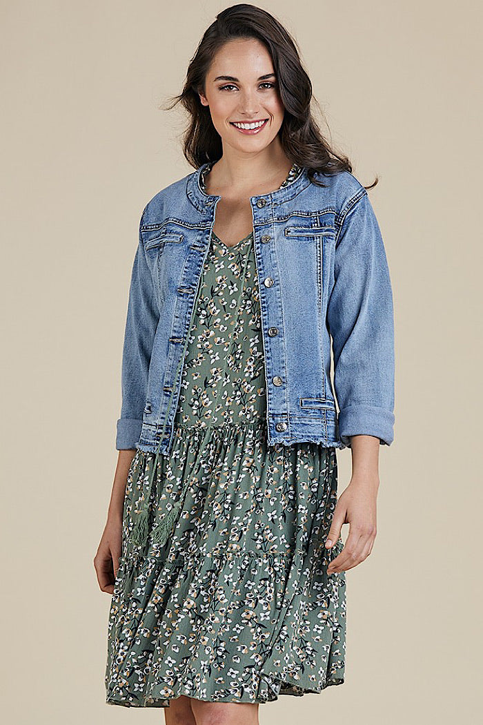 COLLARLESS DENIM JACKET