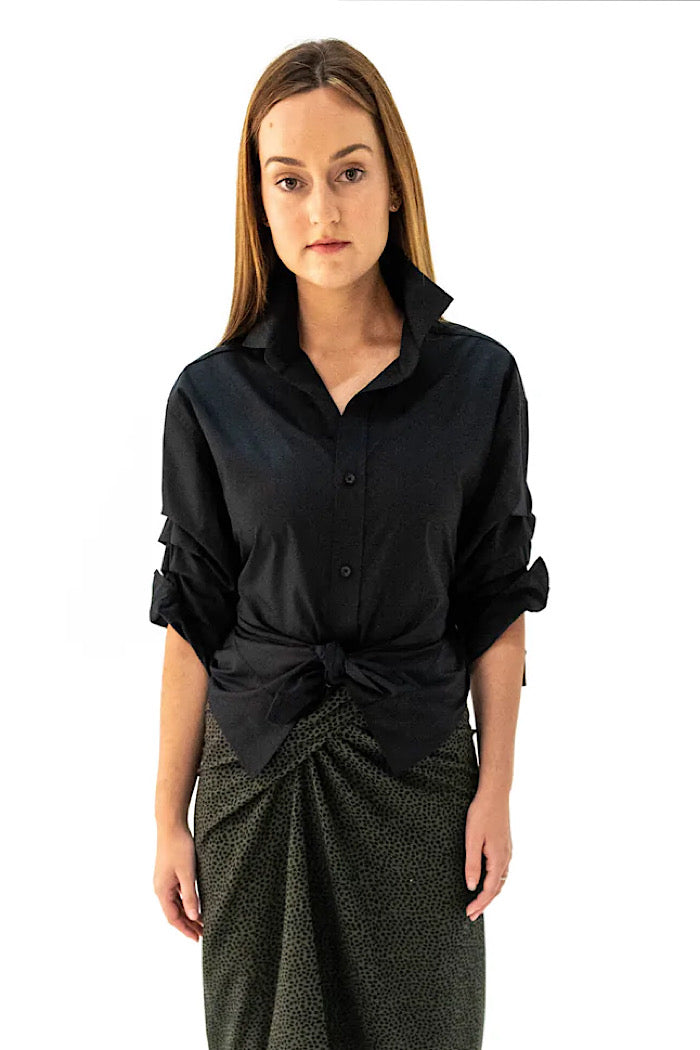 TUCK SLEEVE SHIRT BLACK - RAISED BACK